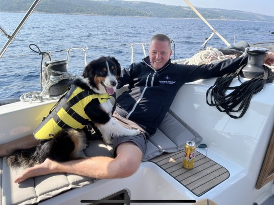 skipper mit hund